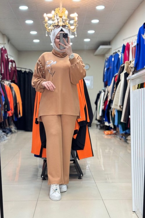 100602 İNCİ TAKIM Camel