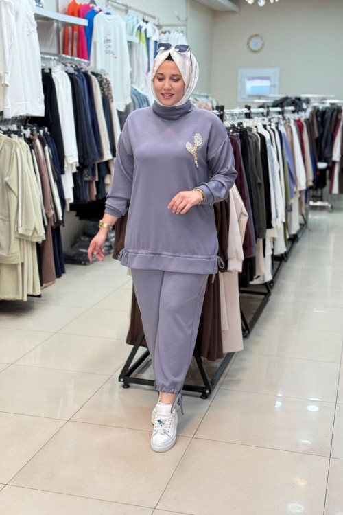 9773 ÇİÇEK BROŞLU TAKIM Gri