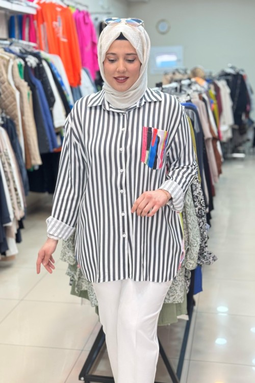 ÇİZGİLİ VE ARKASI DESENLİ GÖMLEK  Füme