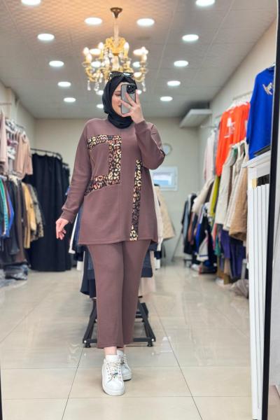 KARE LEOPAR DETAYLI TAKIM Kahverengi