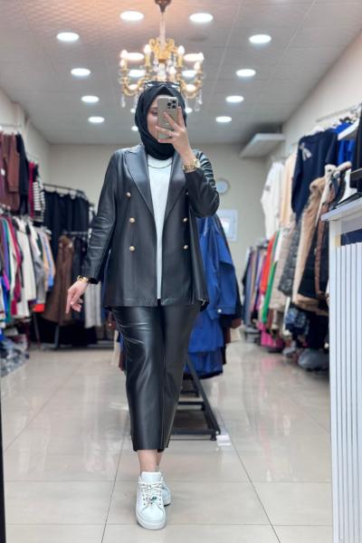 KRUVAZE DÜĞMELİ DERİ CEKET Siyah