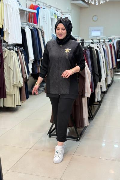 YILDIZ BROŞLU TAKIM Siyah