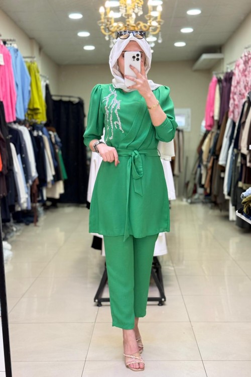 OMZU İŞLEMELİ ABİYE TAKIM Benetton Yeşil